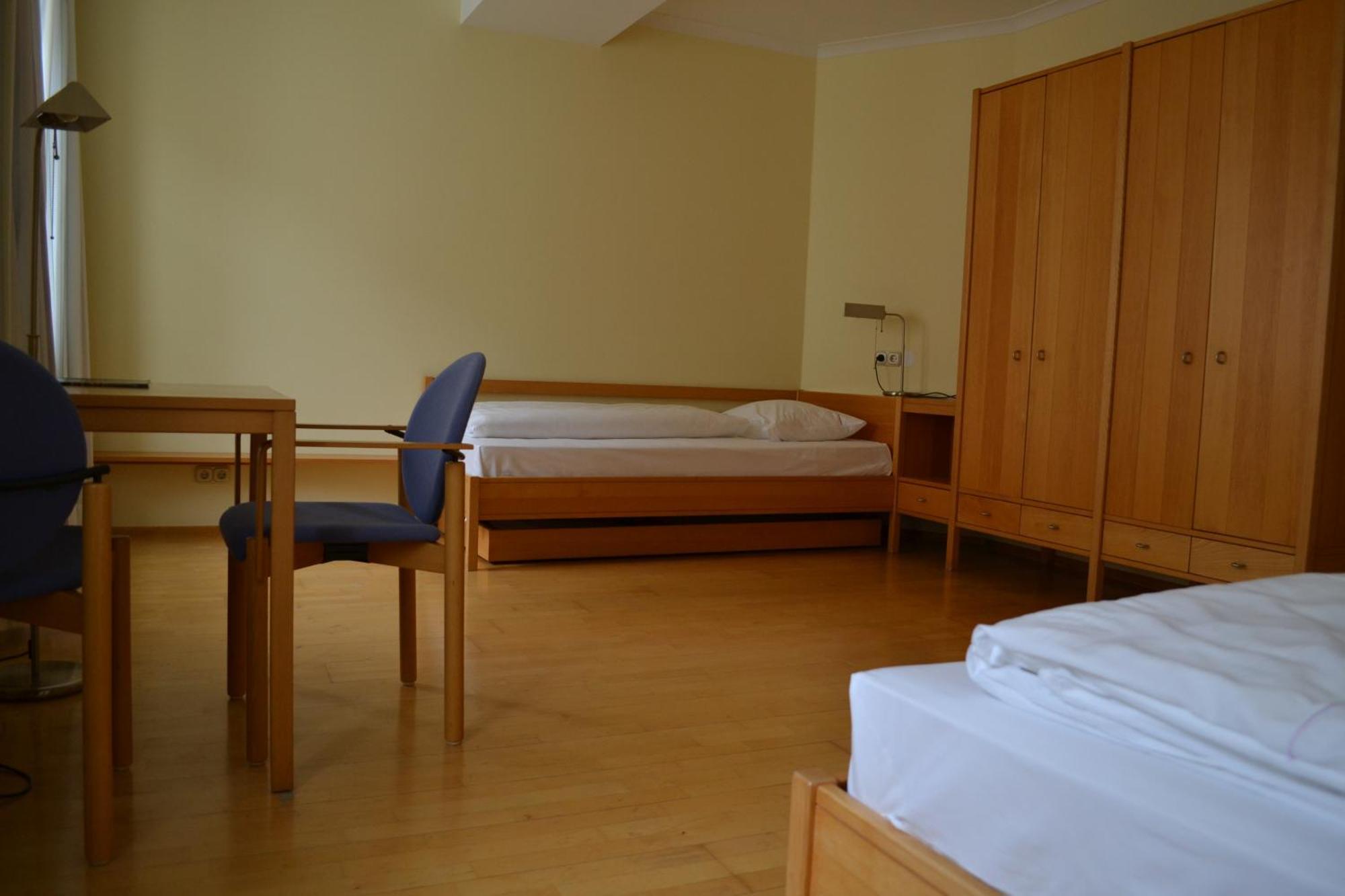 Haus Der Begegnung Heilig Geist Hotel บวร์กเฮาเซิน ภายนอก รูปภาพ