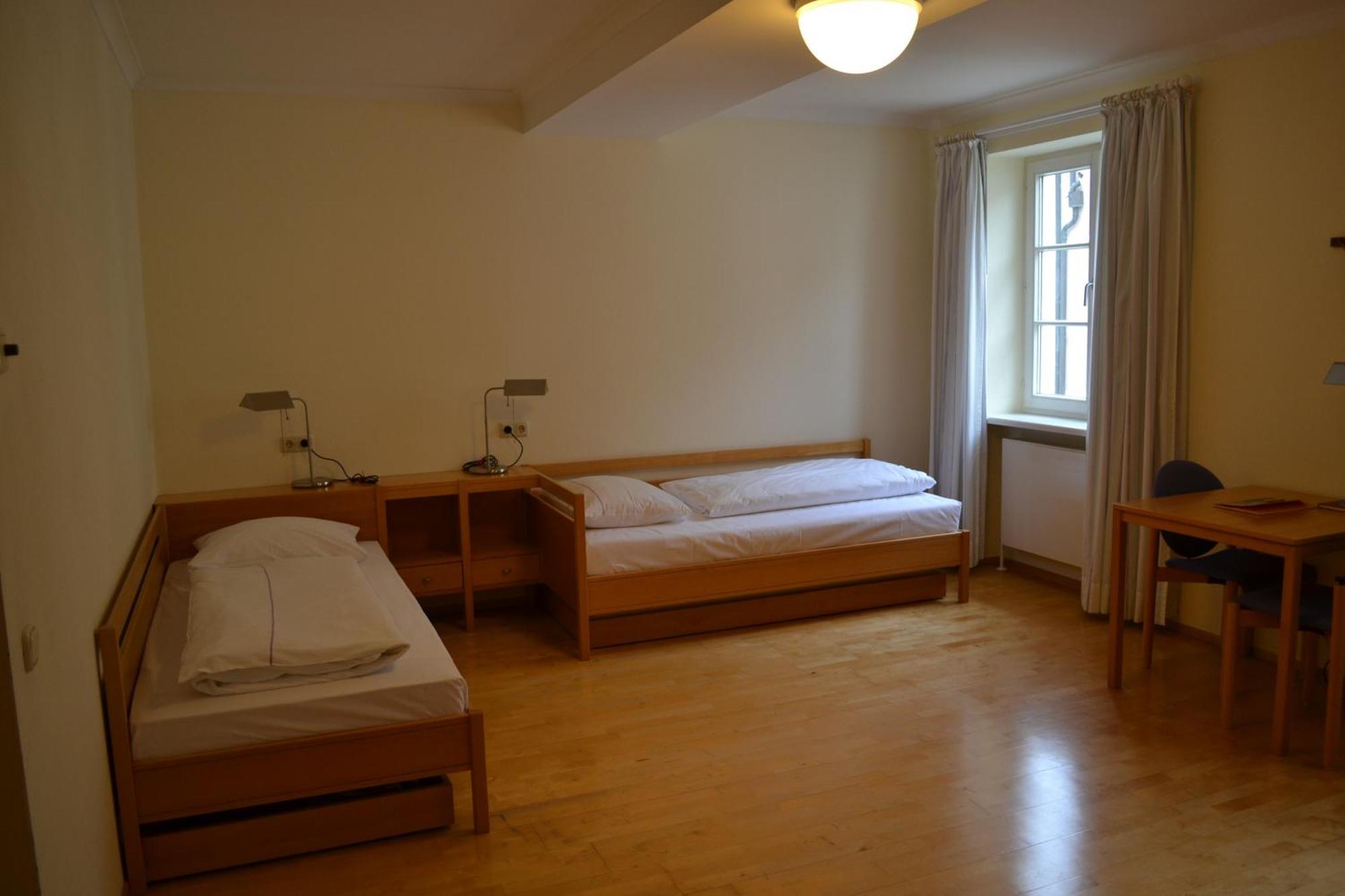 Haus Der Begegnung Heilig Geist Hotel บวร์กเฮาเซิน ภายนอก รูปภาพ