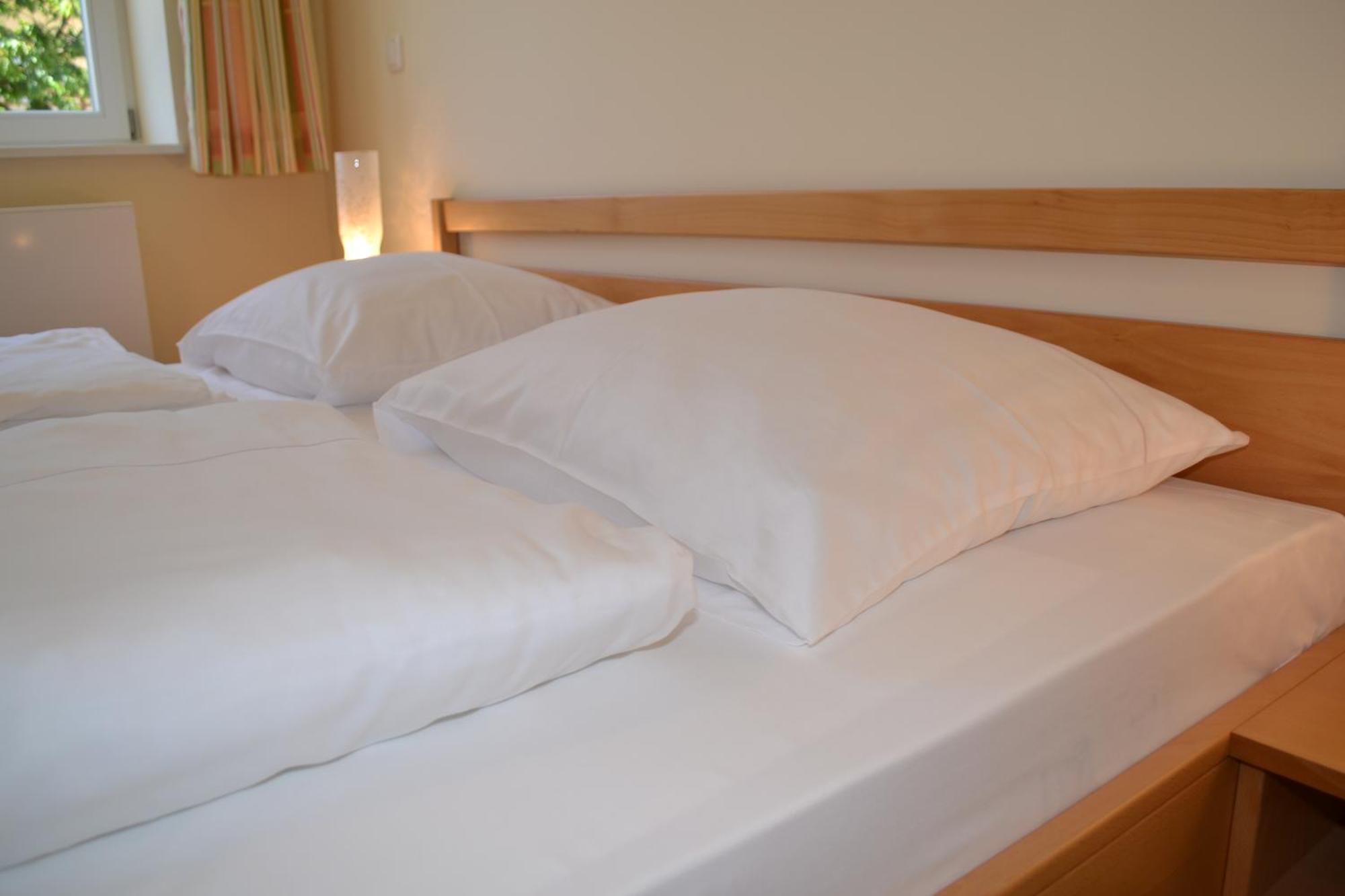 Haus Der Begegnung Heilig Geist Hotel บวร์กเฮาเซิน ภายนอก รูปภาพ