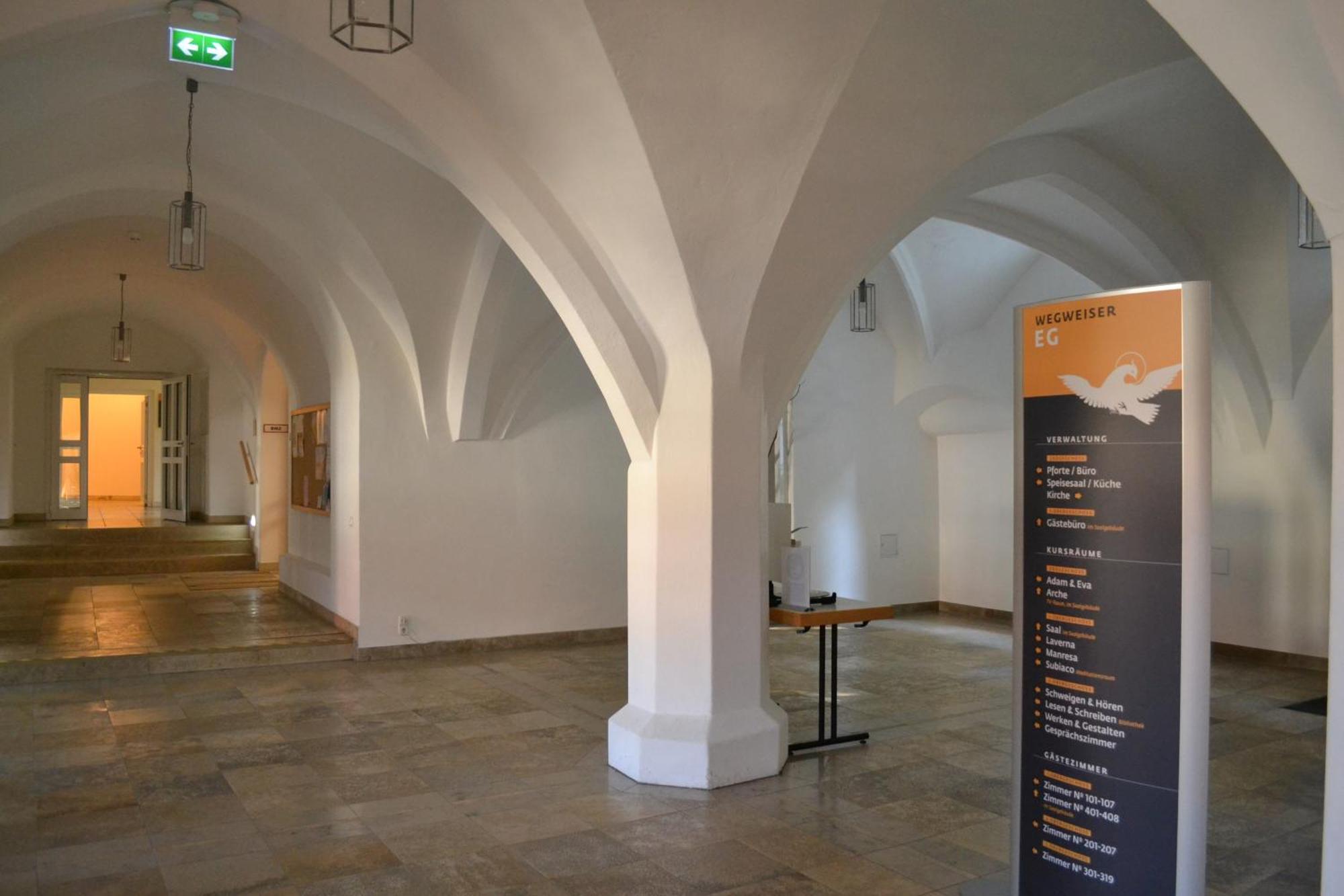 Haus Der Begegnung Heilig Geist Hotel บวร์กเฮาเซิน ภายนอก รูปภาพ