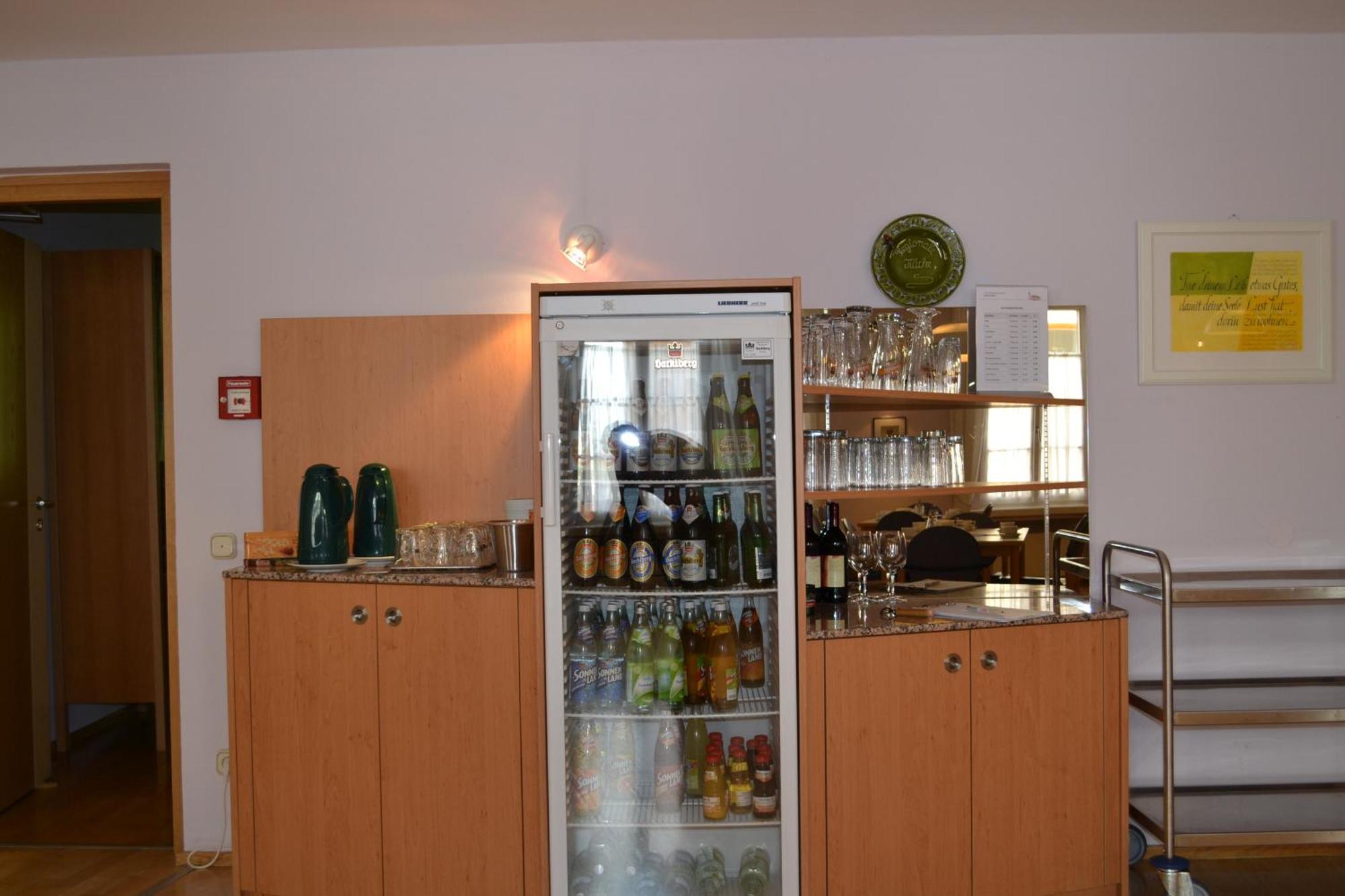 Haus Der Begegnung Heilig Geist Hotel บวร์กเฮาเซิน ภายนอก รูปภาพ