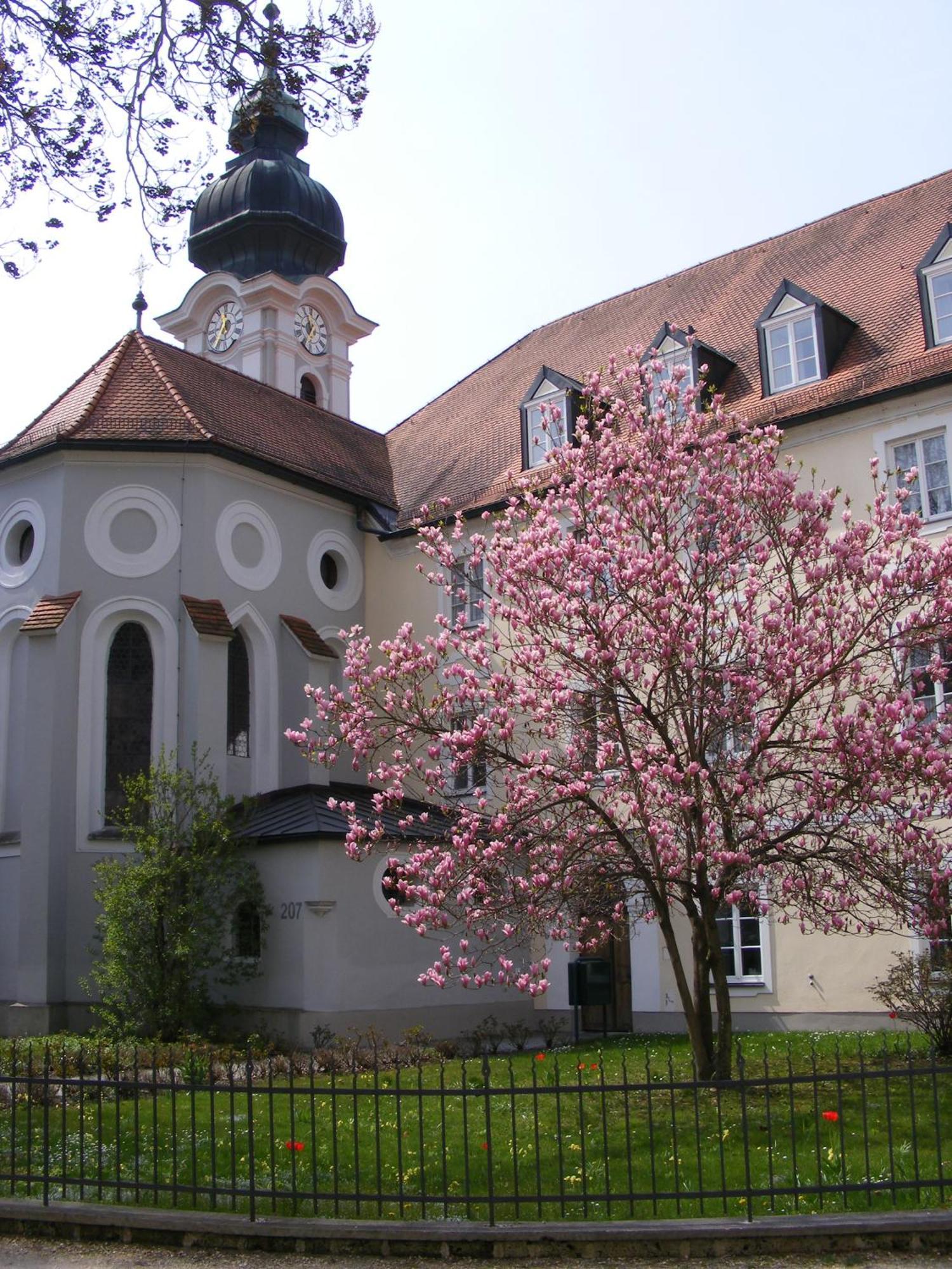Haus Der Begegnung Heilig Geist Hotel บวร์กเฮาเซิน ภายนอก รูปภาพ